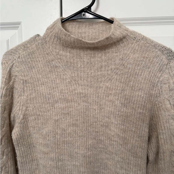 Sweater - Picture 2 of 5